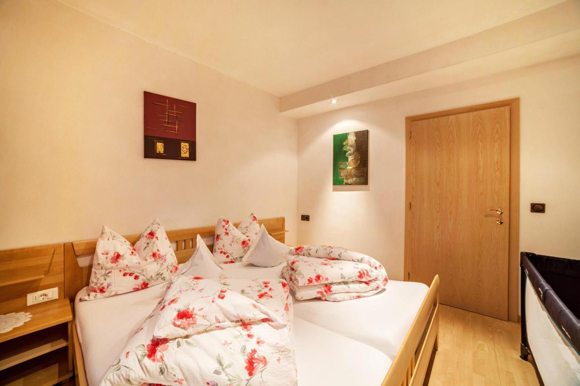 Hoferhof Apartement Bergzauber Schenna Luaran gambar